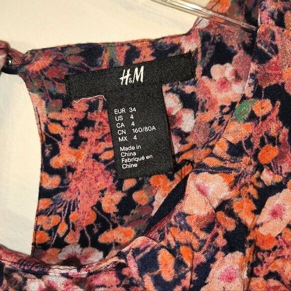 H&M Floral Print Ruffle Sleeve Dress - Picture 4 of 6